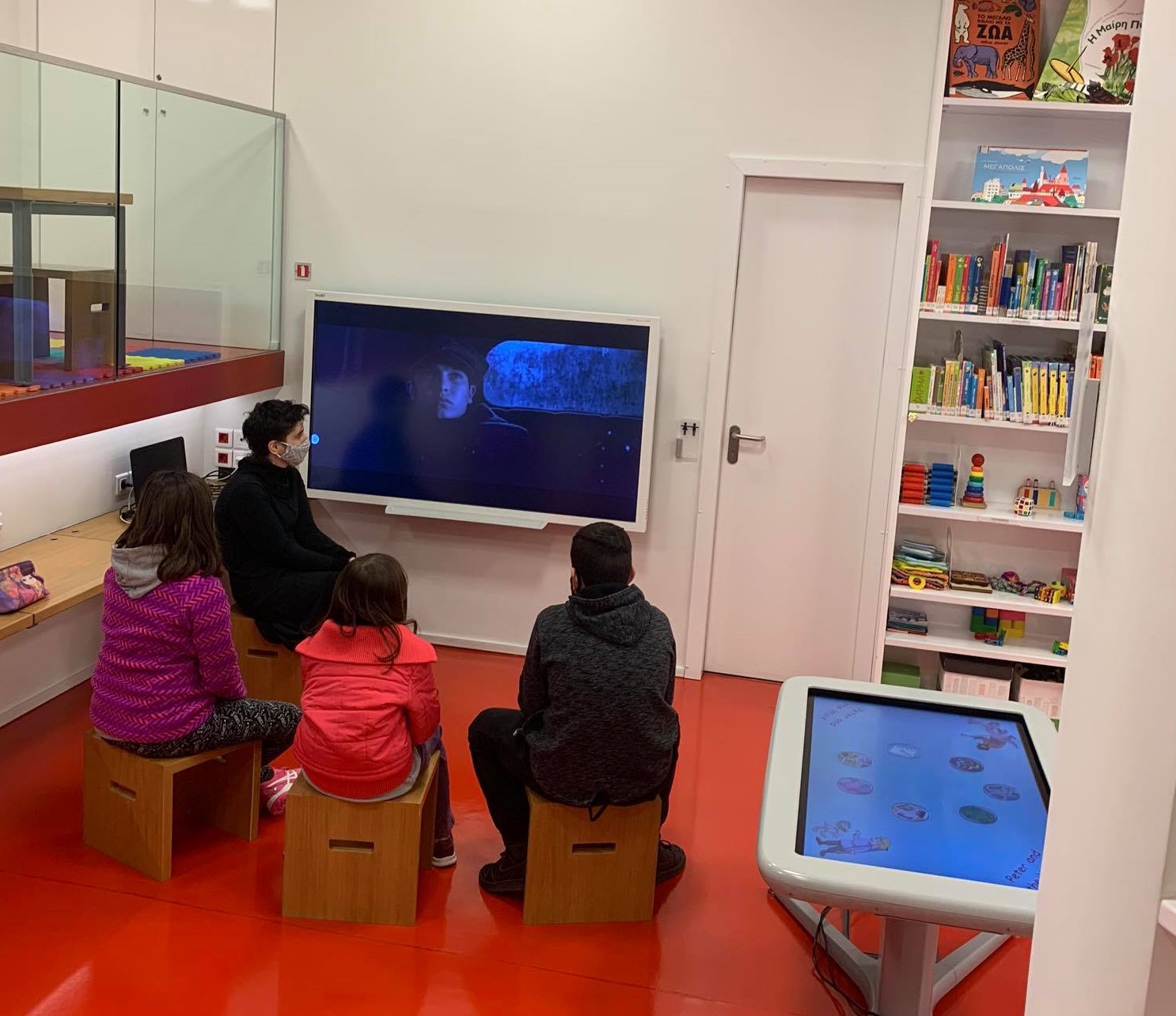 synechizontai ta ergastiria komiks gia paidia 2020 11 04 1