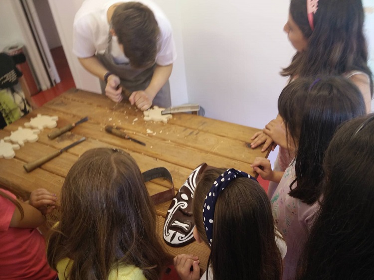 i xyloglyptiki stis geitonies toy kosmoy 2017 06 15 1