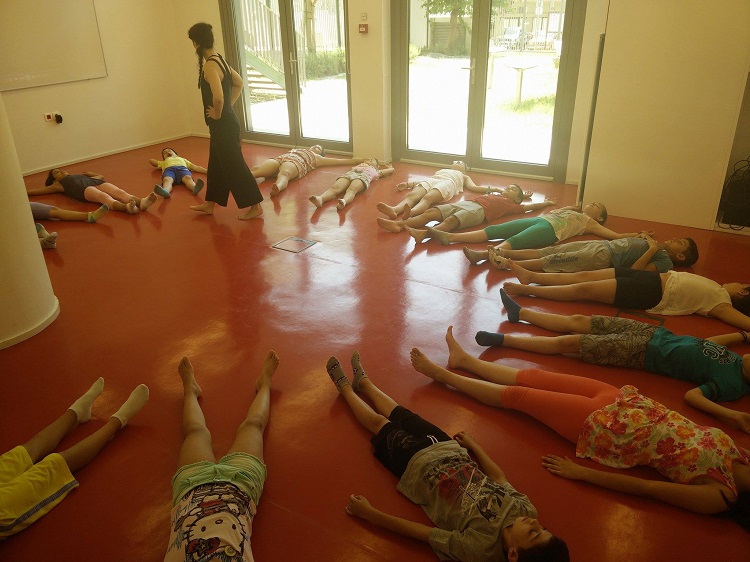 the maypole experiental movement game 2017 07 10 1