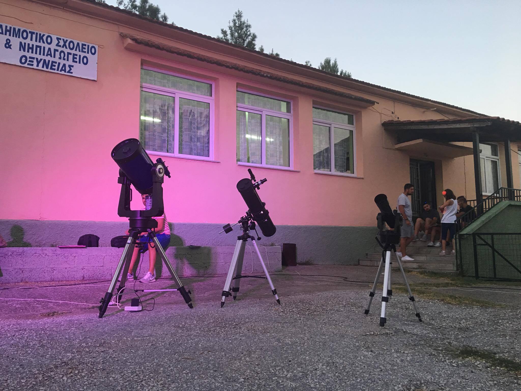 stargazing night in oxyneia is a success 2017 07 31 1