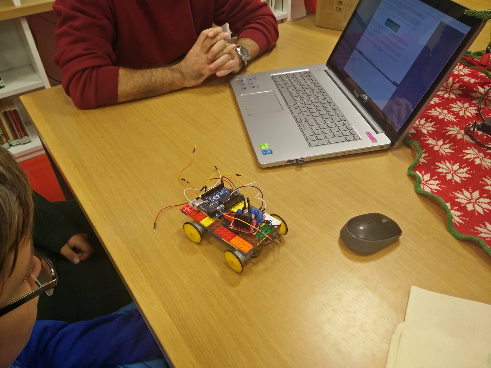 kataskeyes ilektronikon rompotikis sti bibliothiki 2017 11 28 1