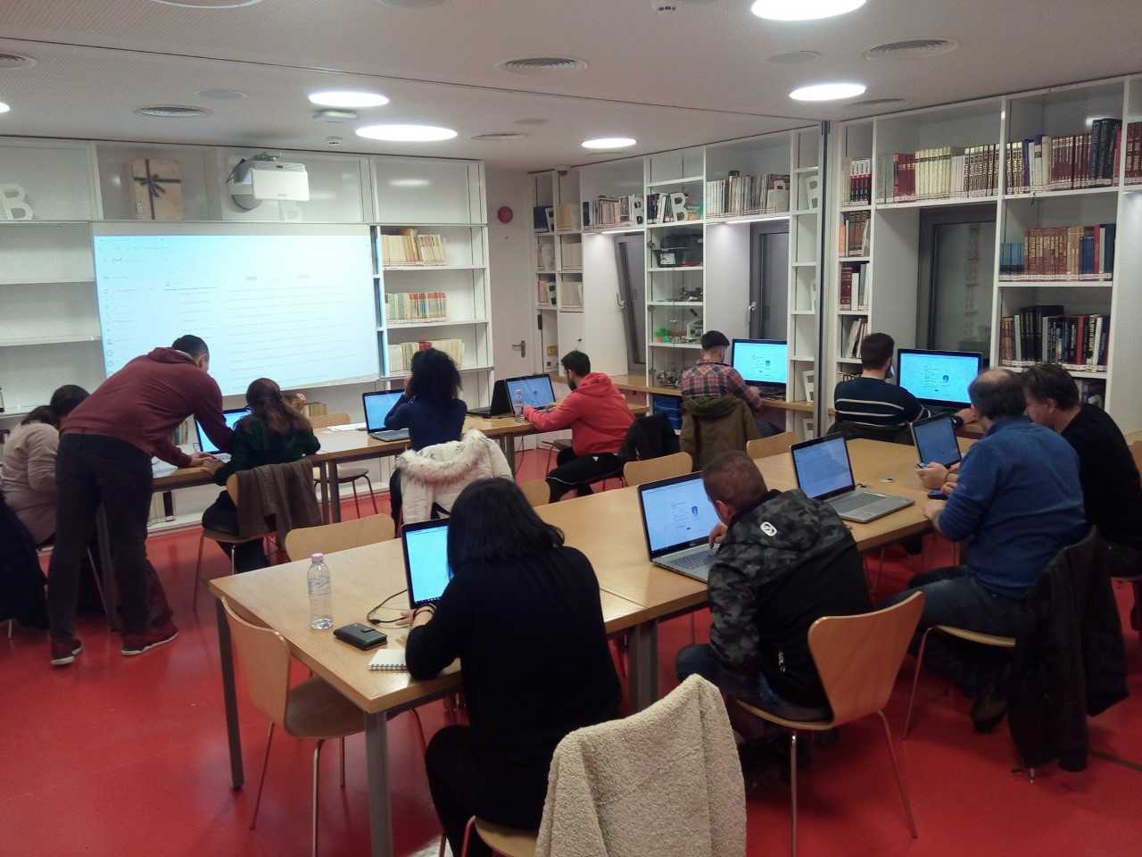 xekinisan ta ergastiria pliroforikis gia ktinotrofoys 2019 02 26 1