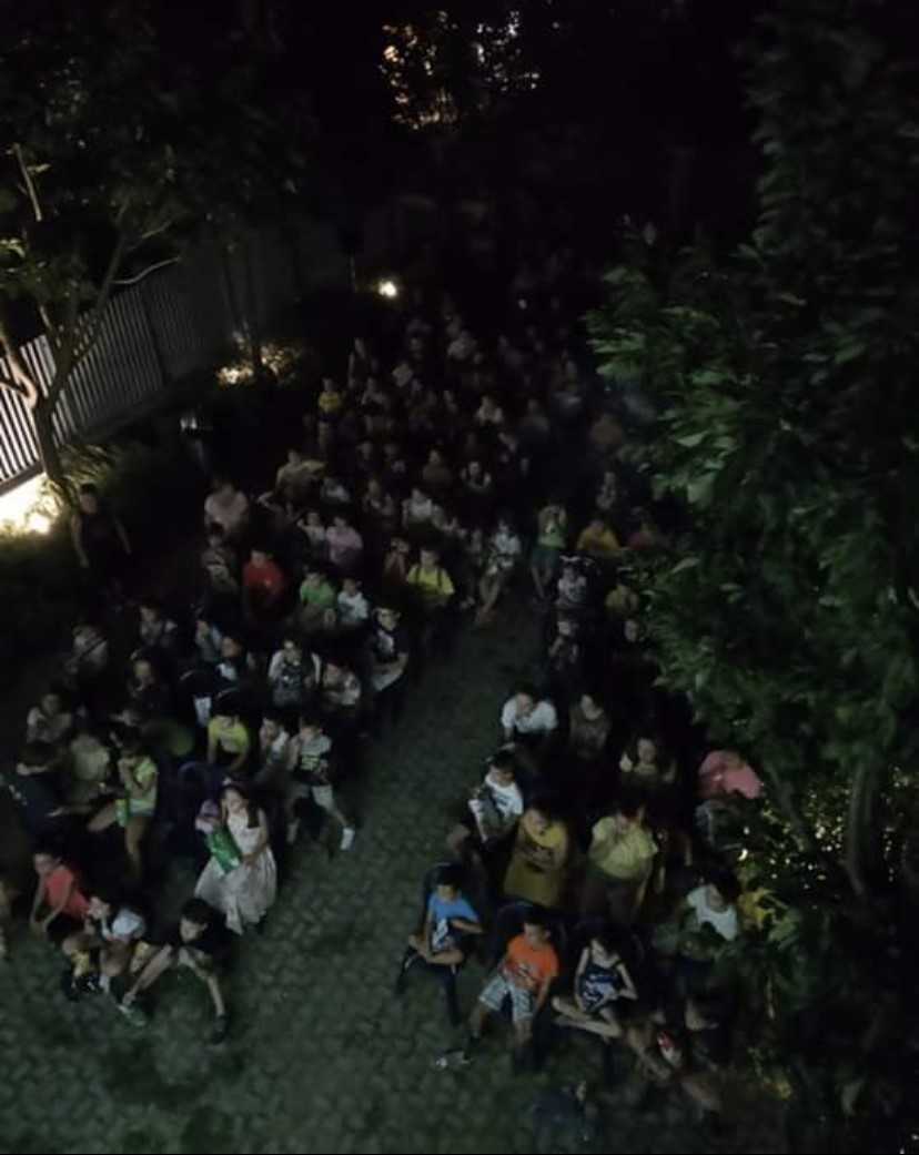 pragmatopoiithike i proboli tis tainias oi apithanoi 2019 08 28 1