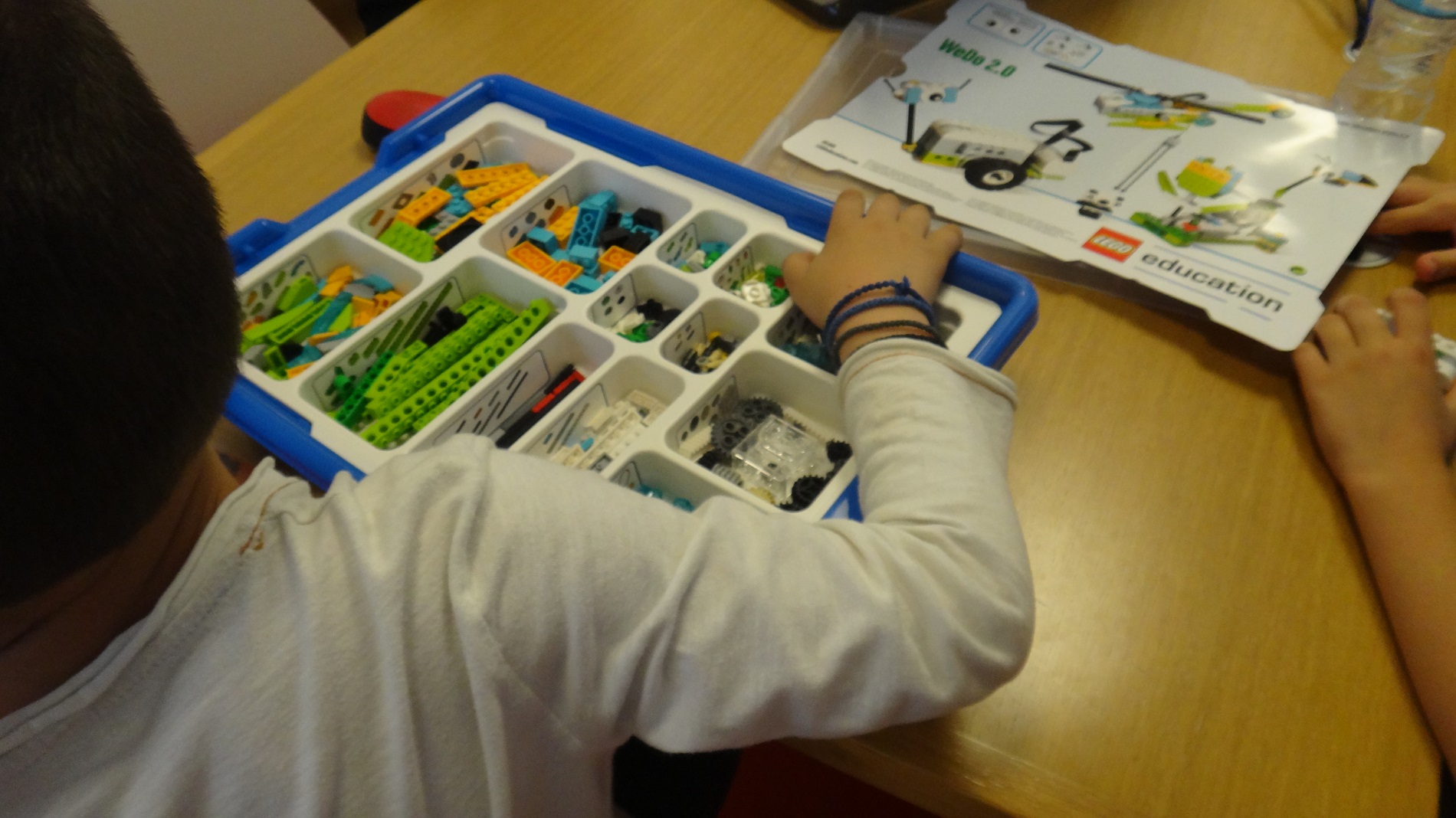 synantisi toy ergastirioy lego education wedo 2018 04 26 1