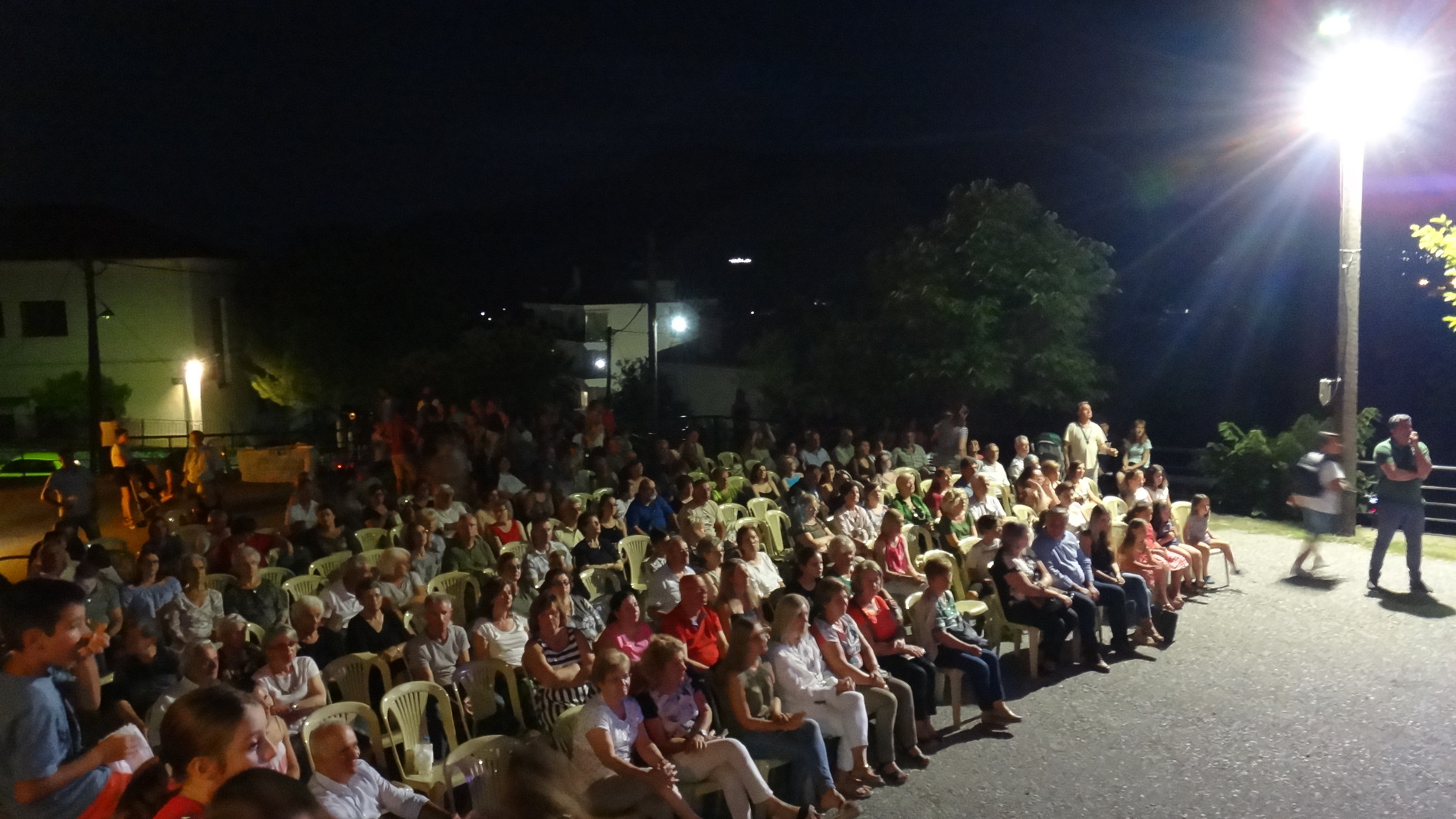 mia bradia afieromeni sto feggari 2018 08 27 1