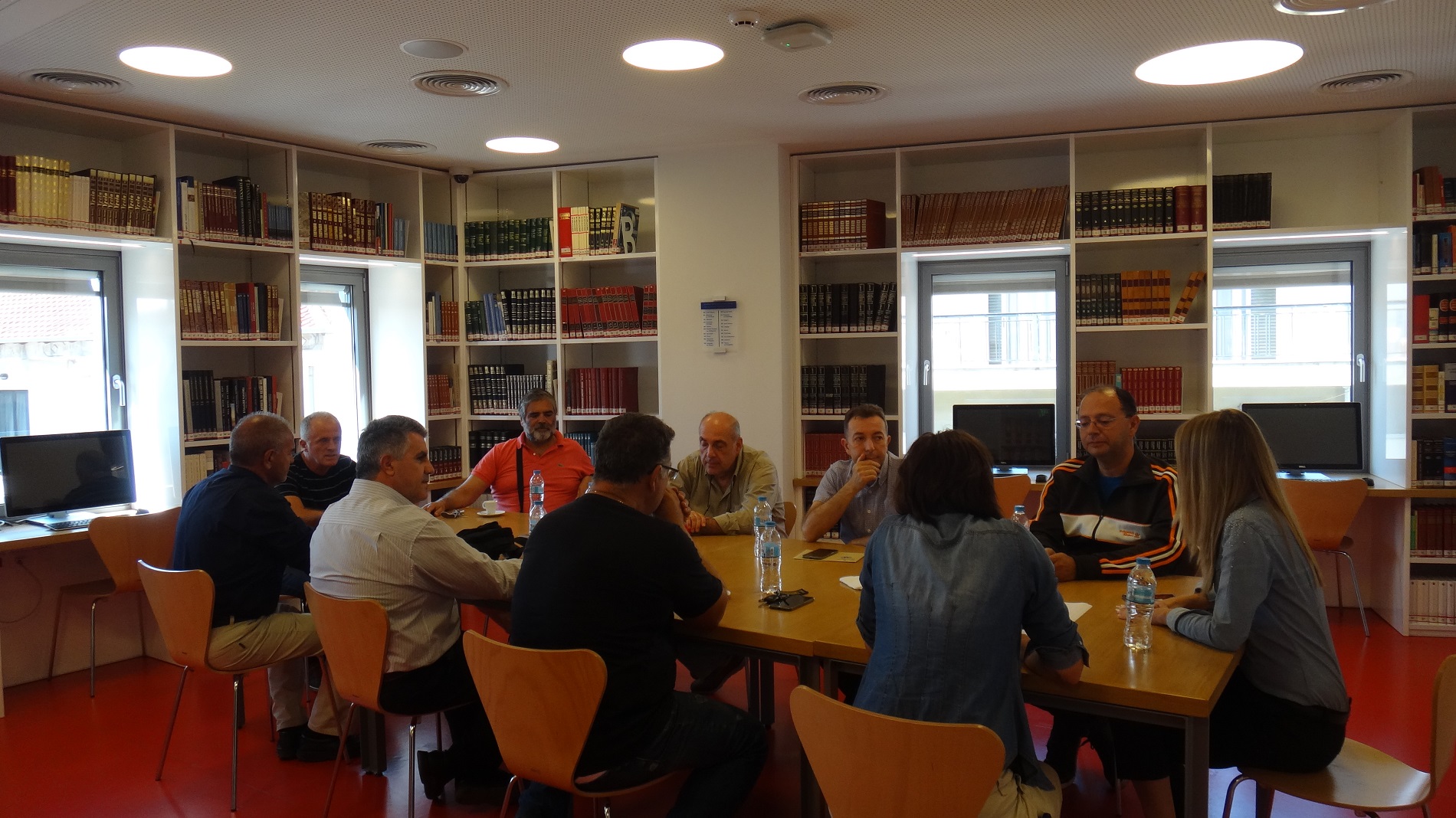 pragmatopoiithike i synantisi me toys dieythyntes ton scholeion a kai b bathmias ekpaideysis 2018 09 14 1