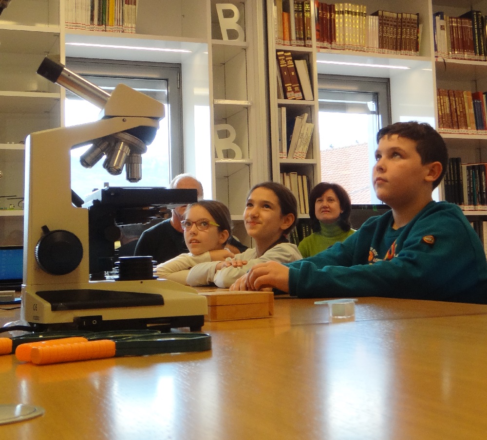 gnorimia toy 1oy dimotikoy me to mikroskopio 2018 11 21 1