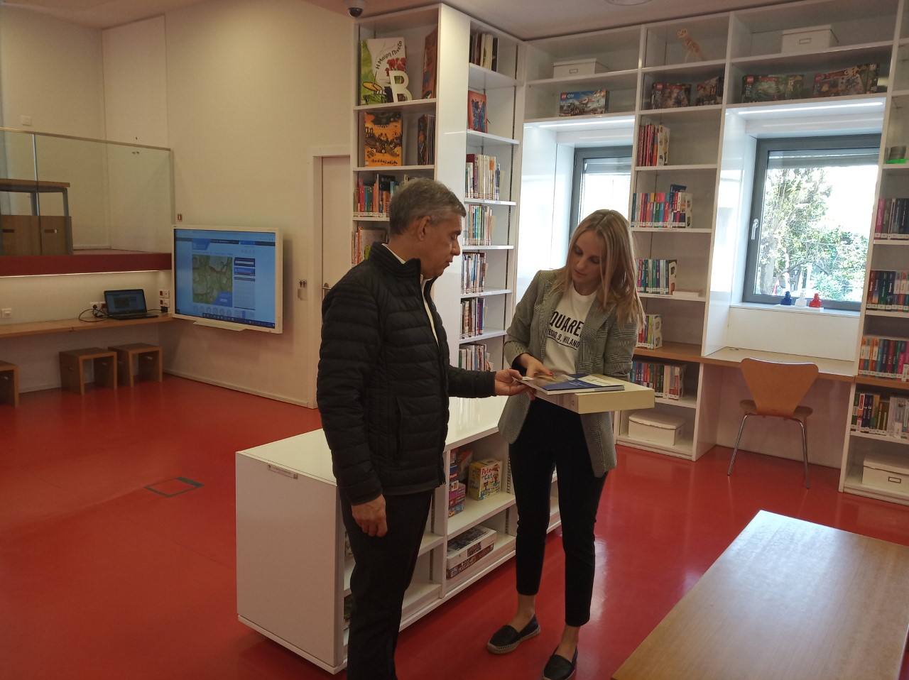 episkepsi toy perifereiarchi thessalias k kosta agorastoy sti bibliothiki kalampakas 2022 04 06 1