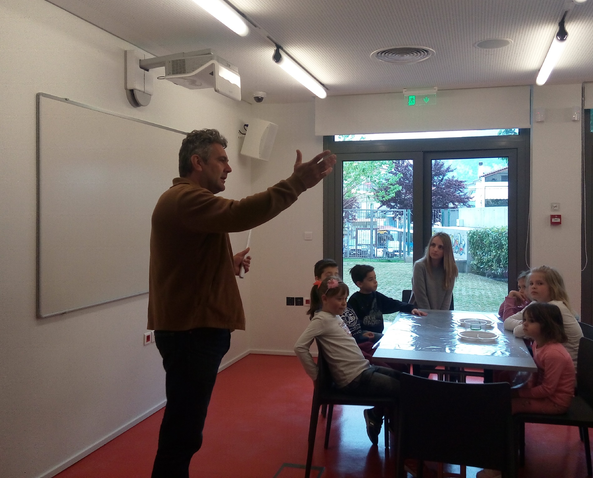 ftiaxame xylina paschalina stolidia 2019 04 23 1