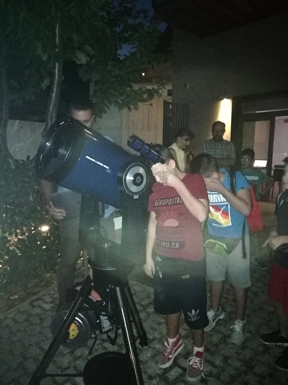 astroparatirisi sti bibliothiki 2019 09 18 1