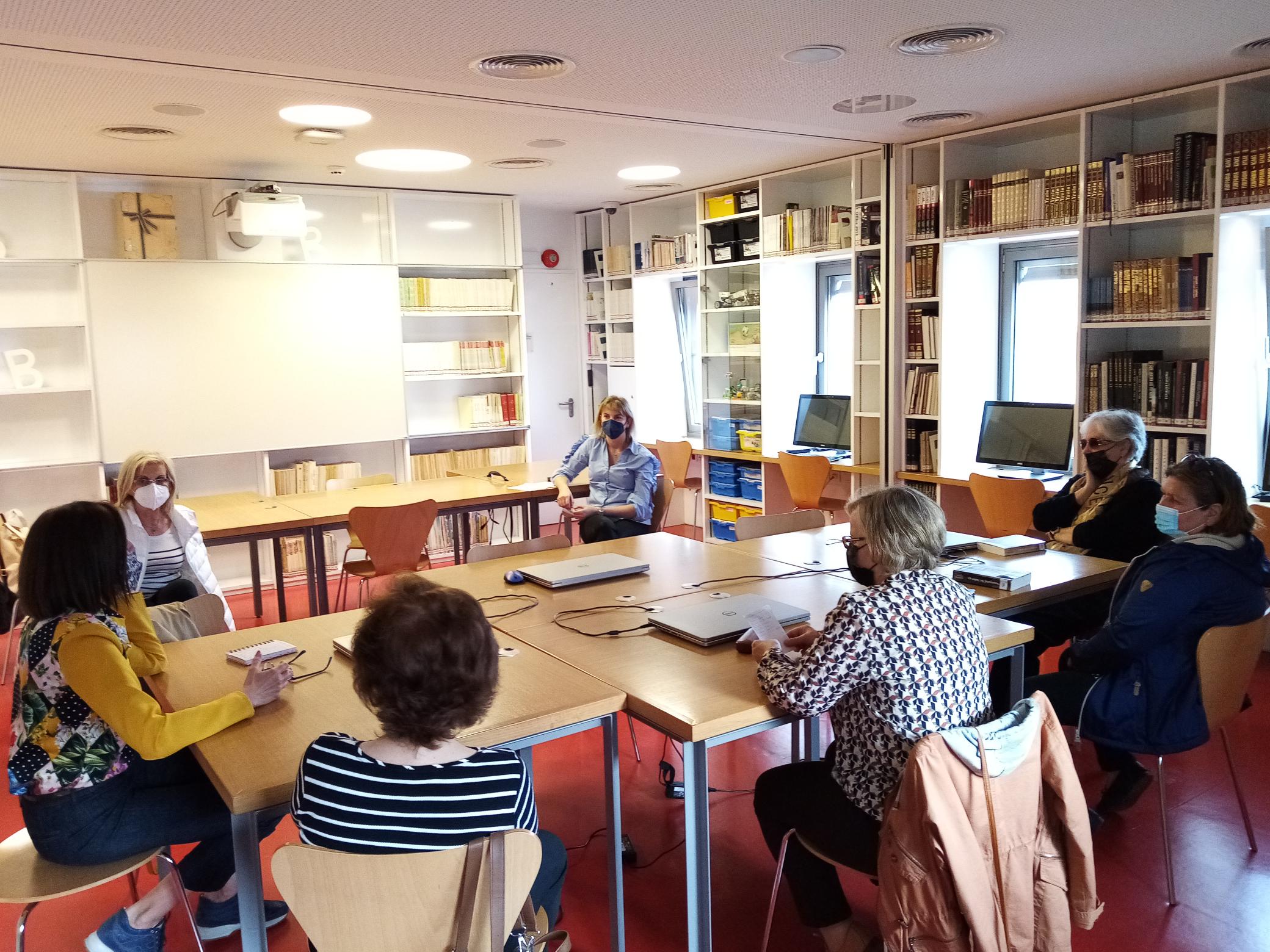 pragmatopoiithike i synantisi tis leschis anagnosis enilikon 2022 05 06 1