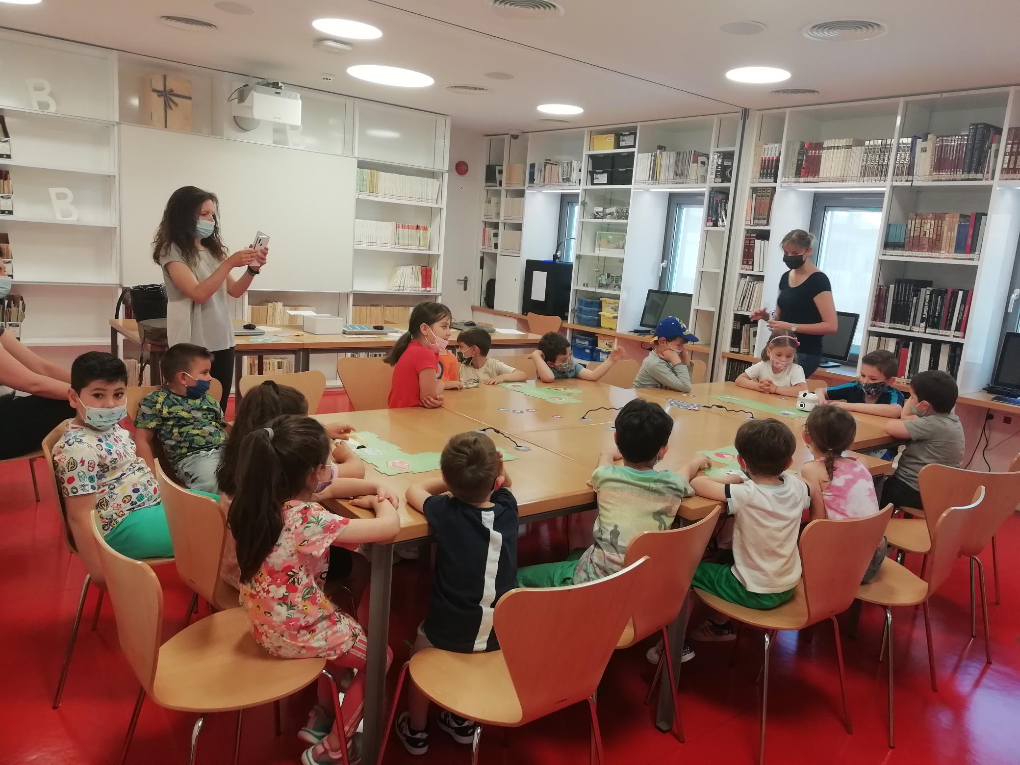 4o nipiagogeio kalampakas gnorimia me ti rompotiki sti bibliothiki 2022 05 24 1