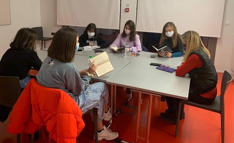 efibiki leschi anagnosis afieroma stin agkatha kristi 2020 11 04 1