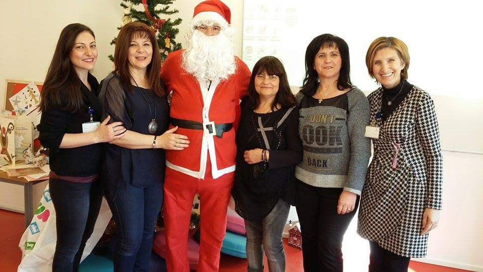 giorti 2 nipiagogeion stin bibliothiki 2015 12 23 1