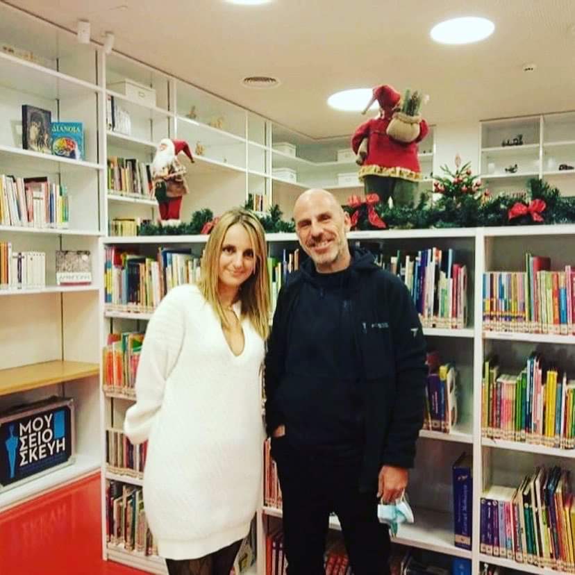 enthoysiase i omilia toy k stefanoy xenaki sti bibliothiki 2021 11 16 1