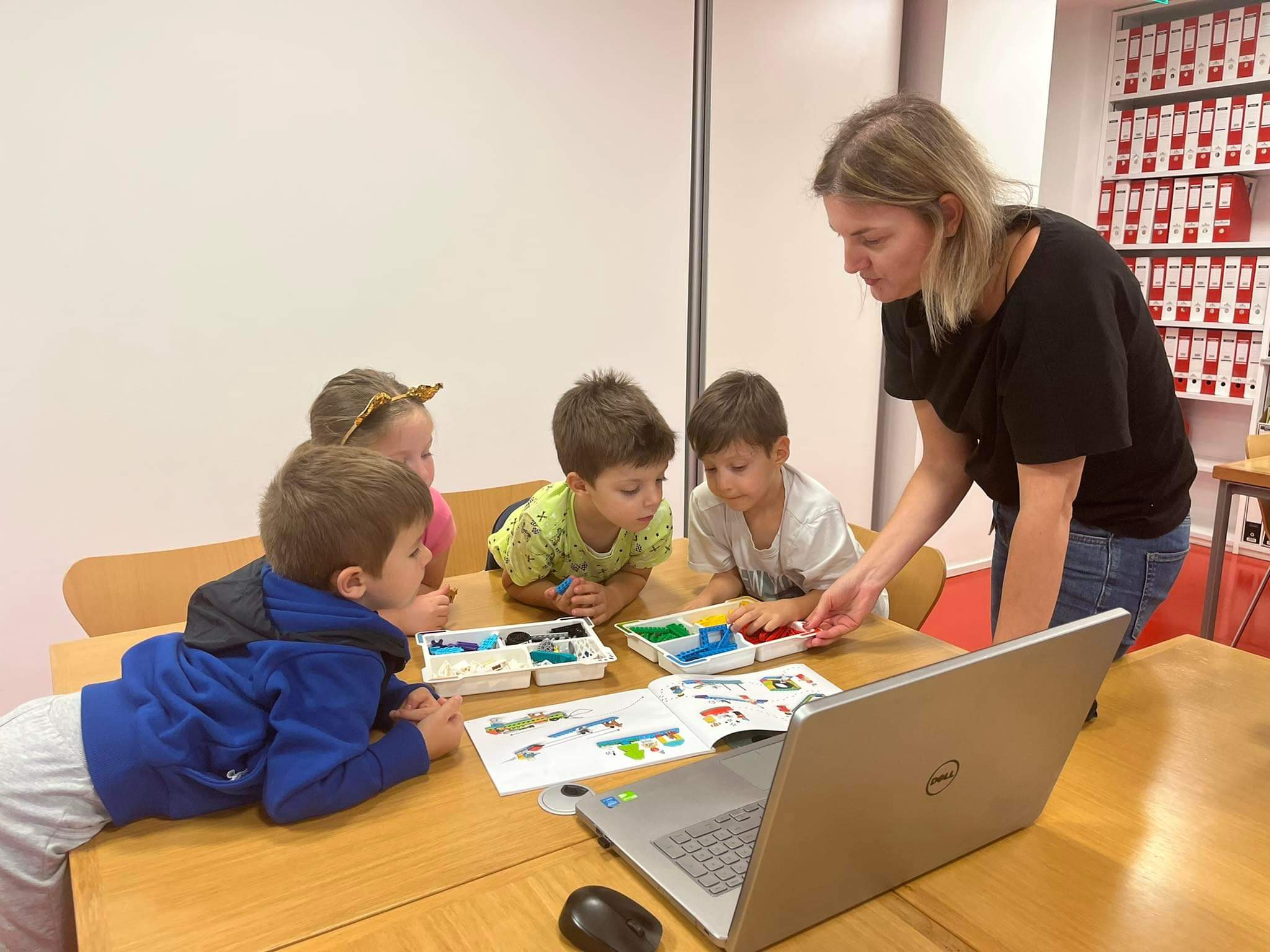 bricq motion essential for little robotic lovers 2022 09 29 1