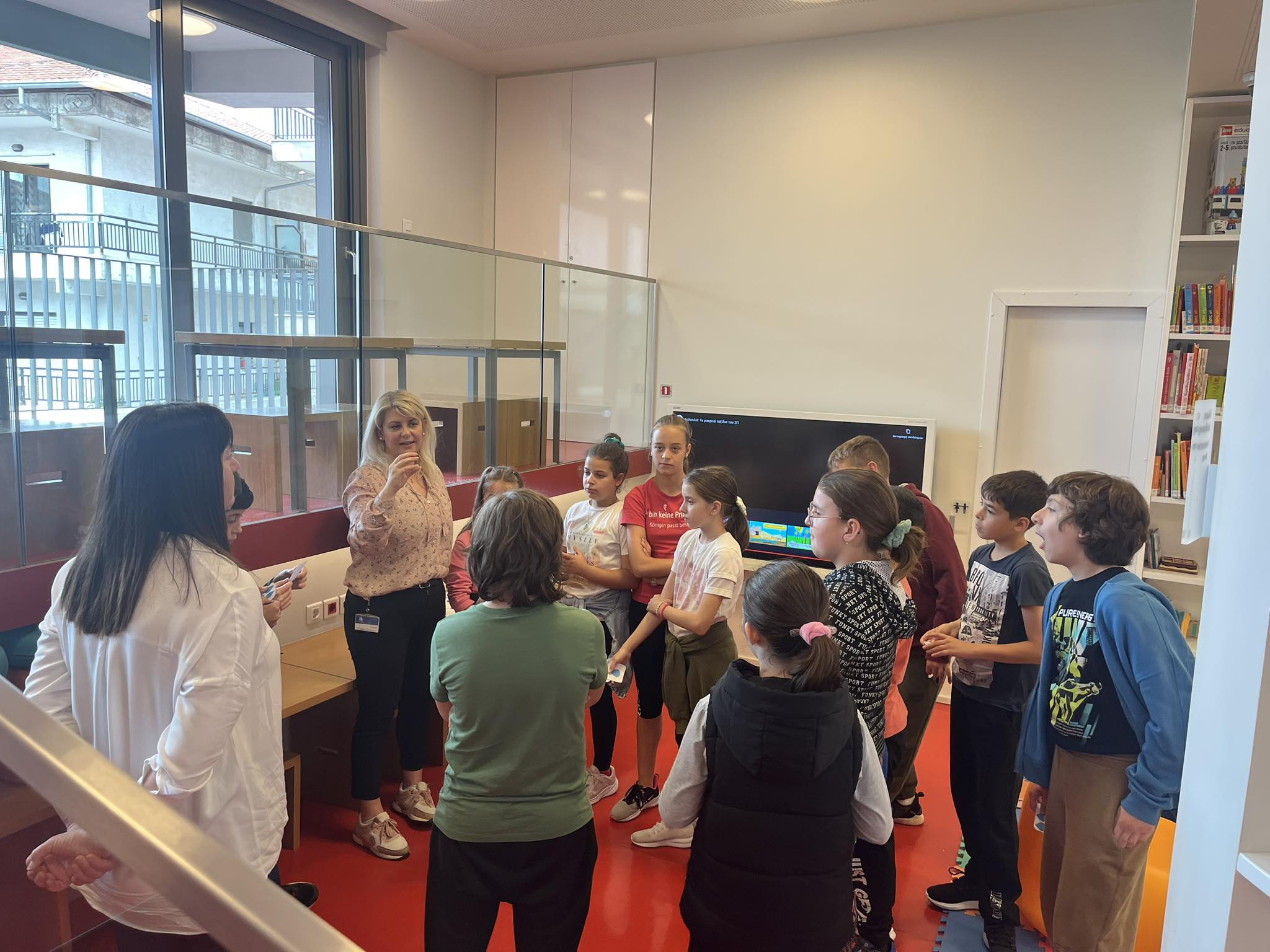 workshop-with-the-2p-of-action-aid-for-the-3rd-and-5th-grade-of-the-1st-primary-school-2023-05-31-7