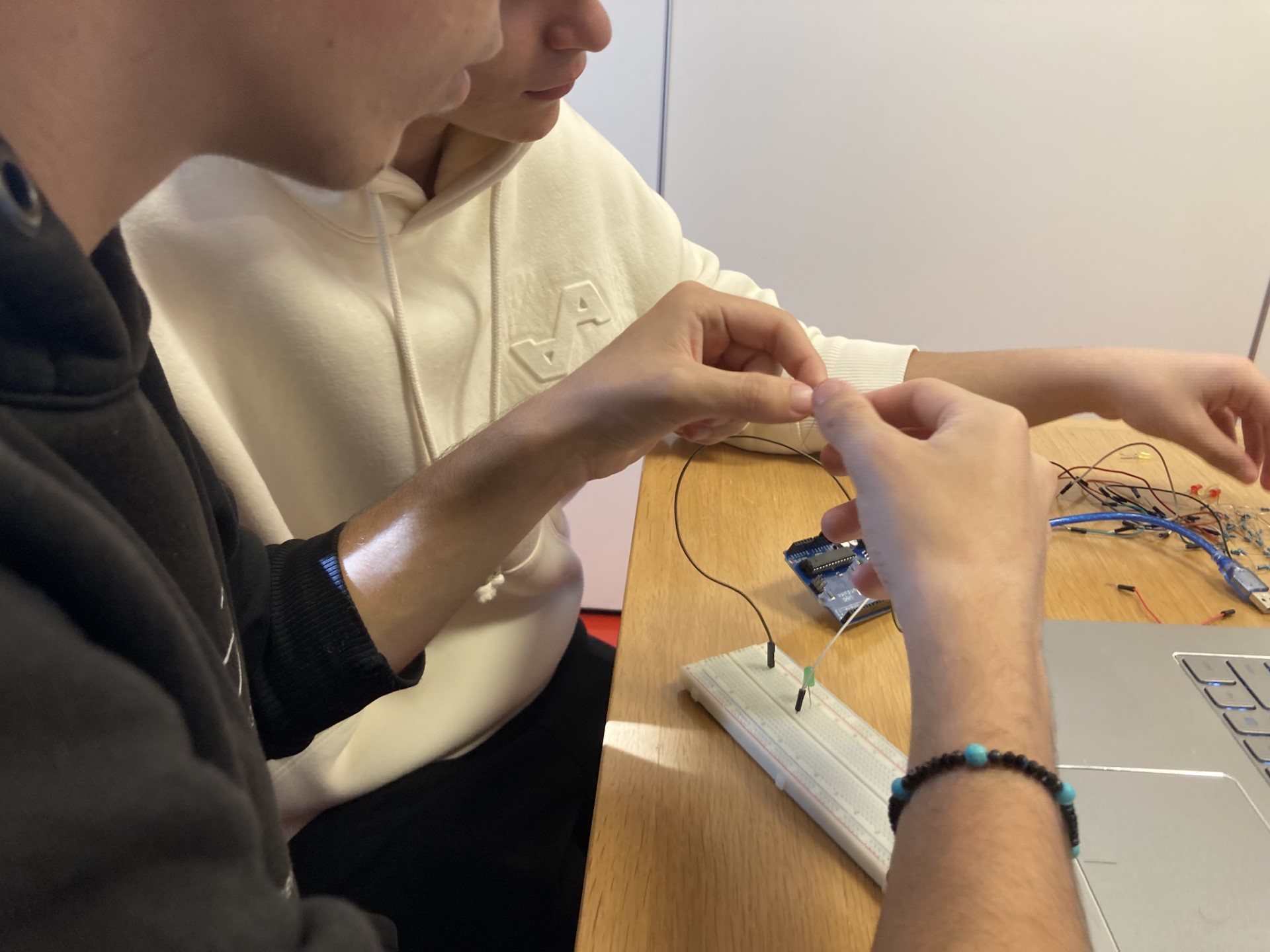 code-lab-arduino-2023-10-23-5