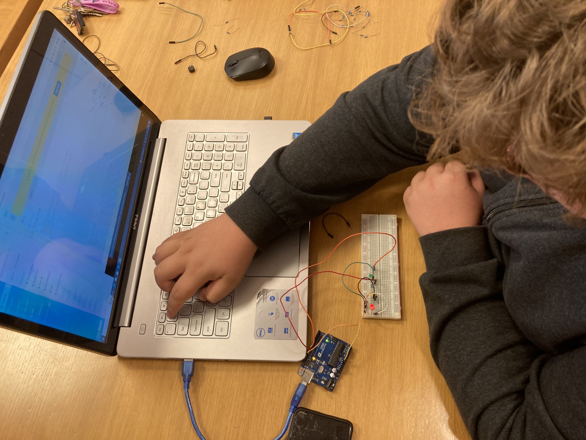 ergastirio kodika arduino 2023 10 23 6