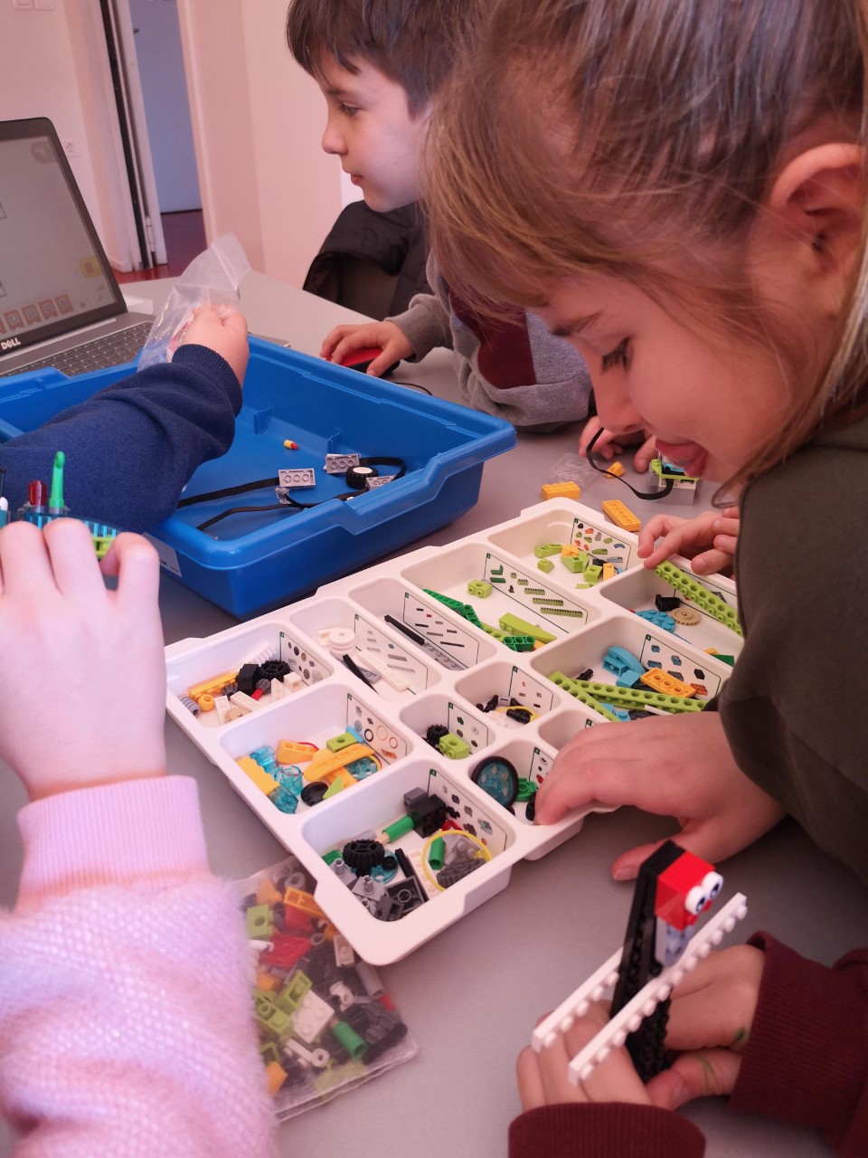 ergastirio rompotikis me ti d taxi toy 5oy dimotikoy scholeioy kalampakas 2023 02 03 1