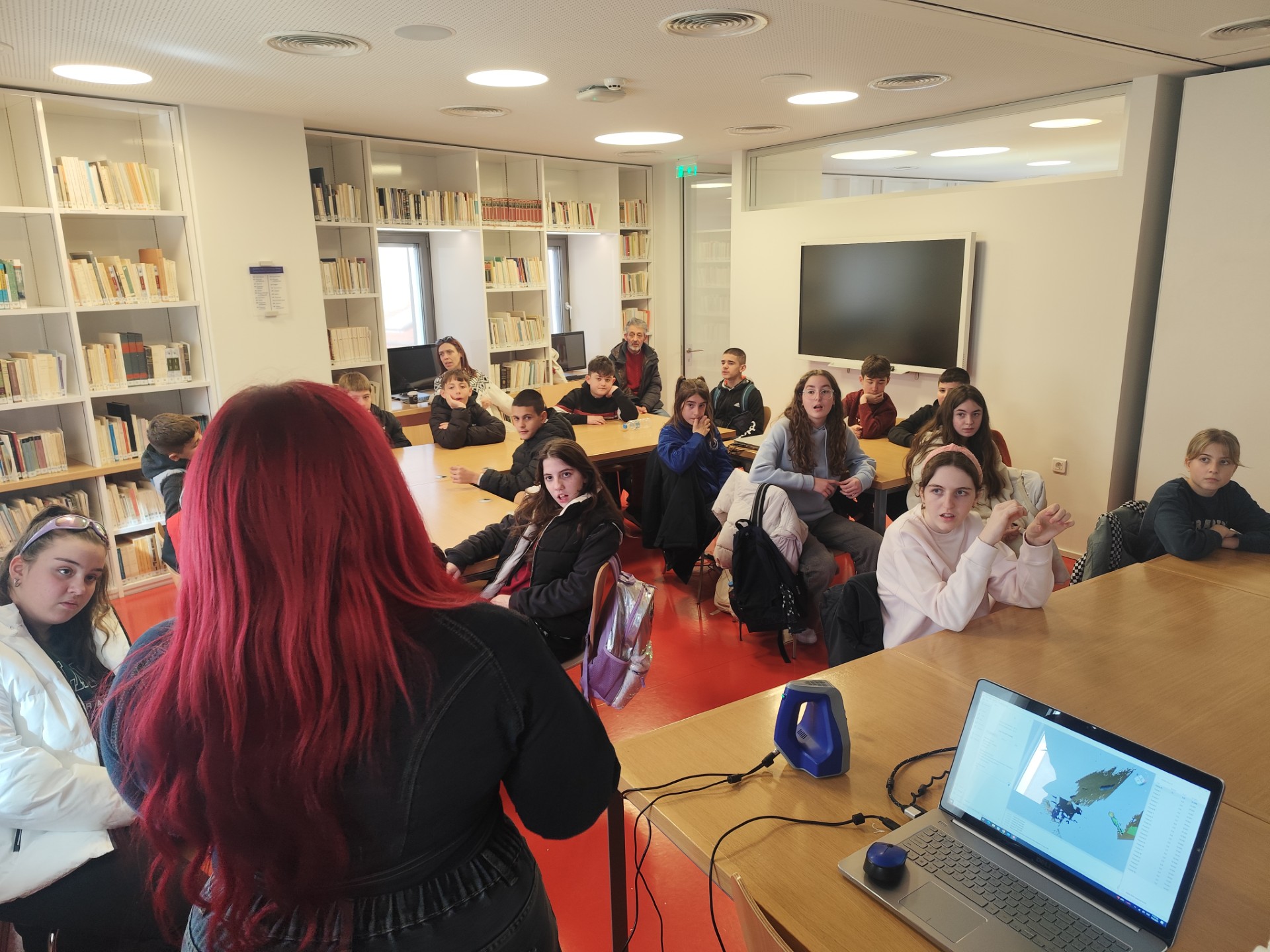 thumbnail 1000002708