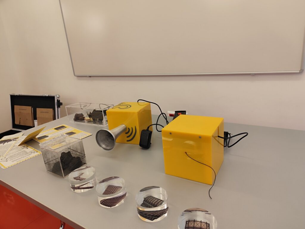 thumbnail 1000092437