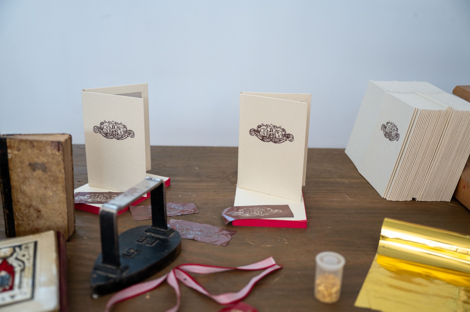 Ζωντανεύοντας την Ιστορία της Βιβλιοδεσίας μέσα από εφαρμογές Επαυξημένης Πραγματικότητας