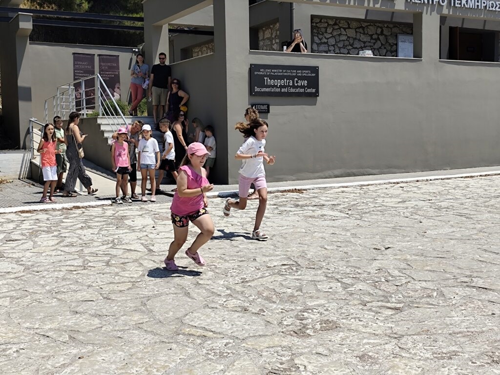 ee5fdfb3 fcb9 4580 a8e8 b1713f7b8aed