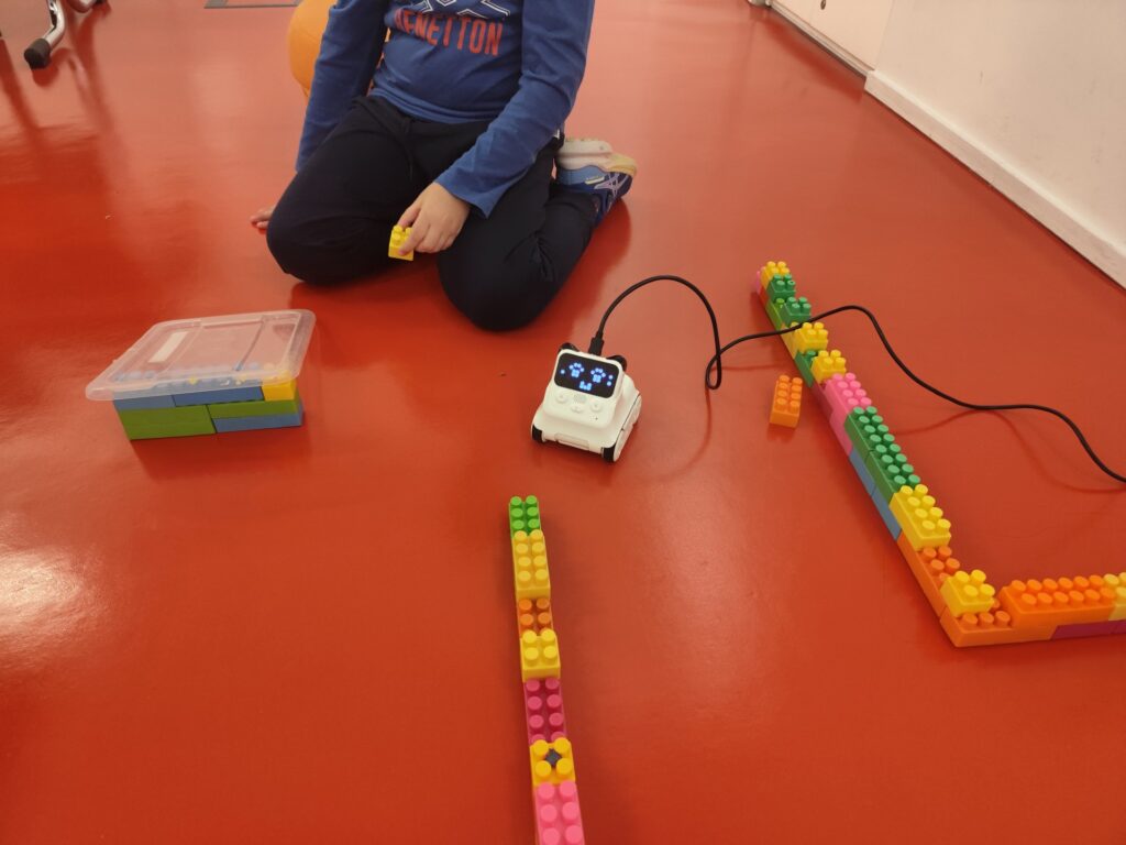 thumbnail 1000122561