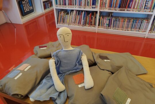 Τhe Museum Kit “Clothing in Antiquity”: Visit of the 4th grade of the Kalambaka’s 5th Primary School