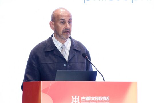 Τι Μπορούν να μας Διδάξουν οι Κλασικοί για την Τεχνητή Νοημοσύνη;