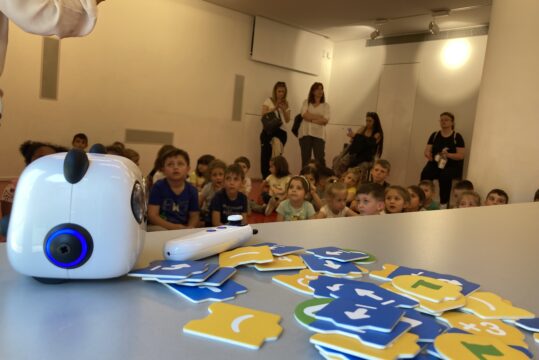 Το 2ο Νηπιαγωγείο επισκέπτεται τη Βιβλιοθήκη