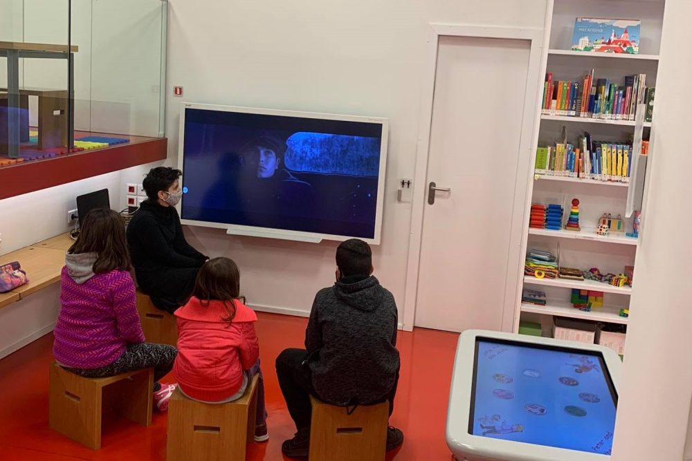 synechizontai ta ergastiria komiks gia paidia 2020 11 04 1