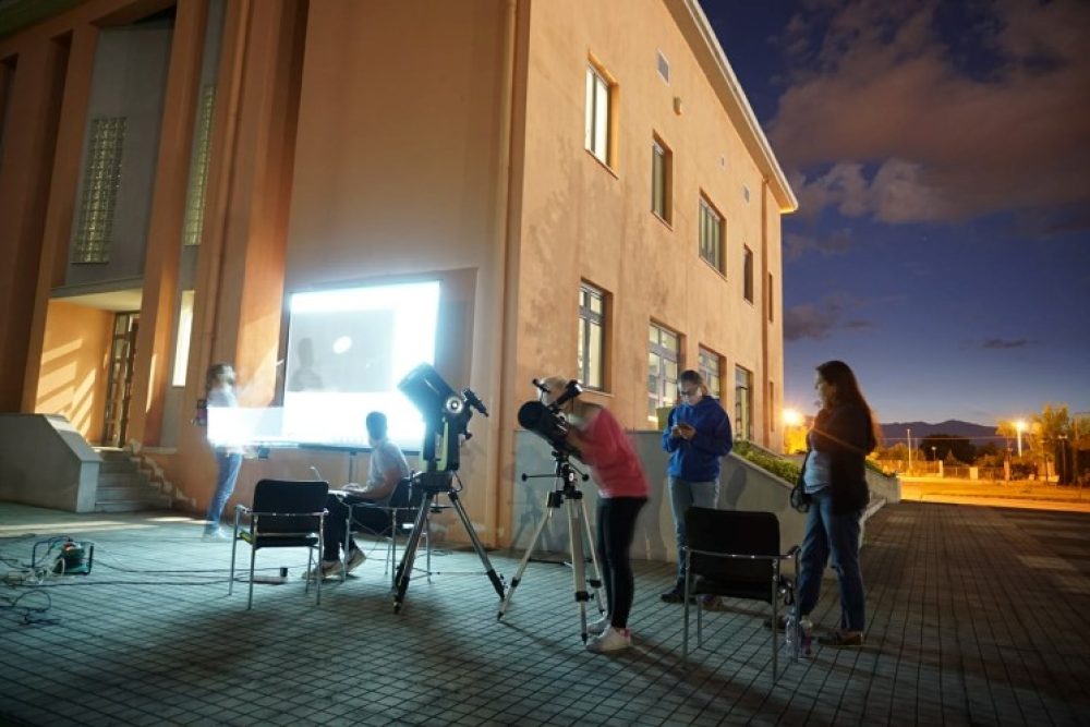 i bibliothiki stin ekdilosi psithyroi apo to sympan 2017 05 11 1