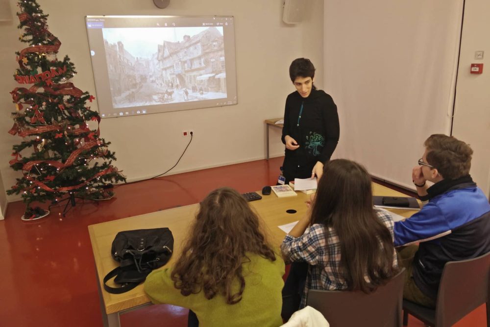 synantisi tis agglikis leschis anagnosis 2017 12 07 1