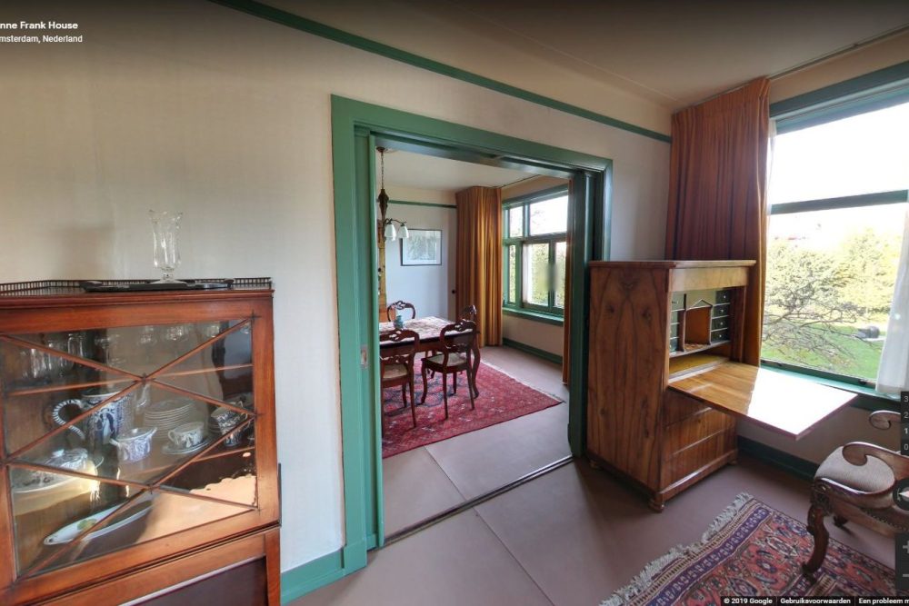 diadiktyaki periigisi sti zoi tis annas frank 2020 03 28 1