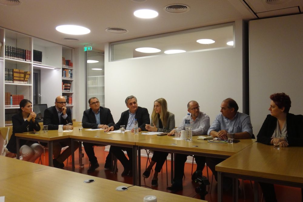 synenteyxi typoy gia to programma ekpaideysis ktinotrofon 2018 10 08 1