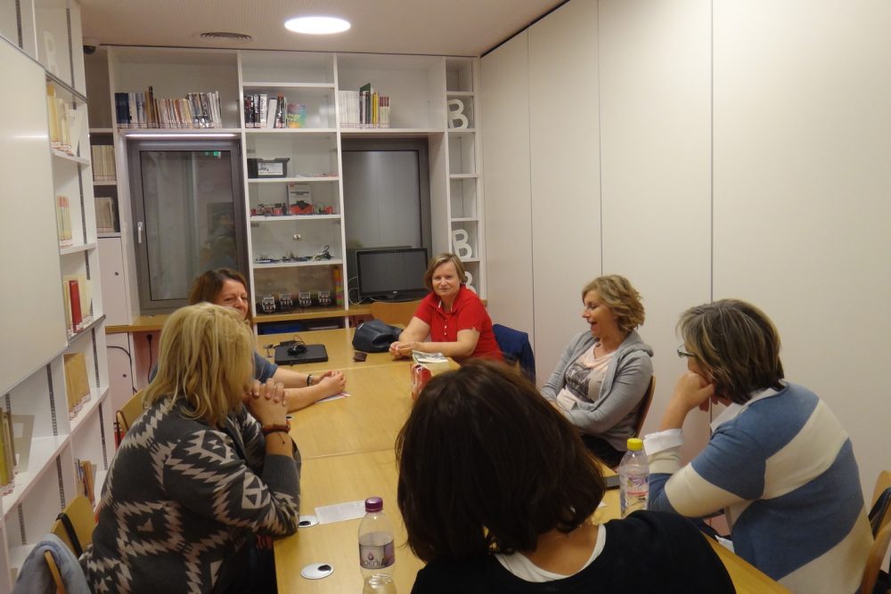 synantisi tis leschis anagnosis enilikon 2018 10 10 1