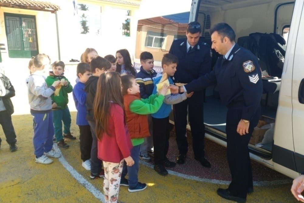 bibliothiki kalampakas kai dieythynsi astynomias trikalon kam kanoyme tin apostasi mikroteri 2022 05 24 1