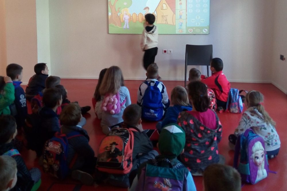 episkepsi toy nipiagogeioy kai dimotikoy scholeioy pialeias trikalon 2019 05 15 1