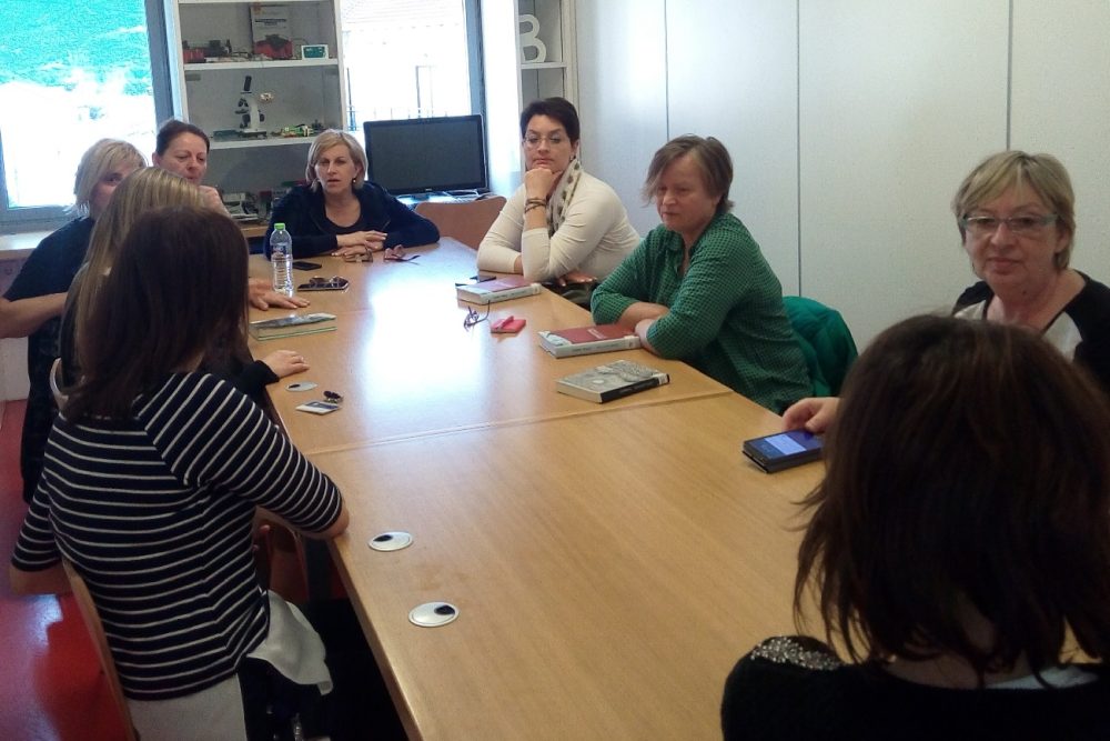 synantisi tis leschis anagnosis enilikon 2019 05 17 1