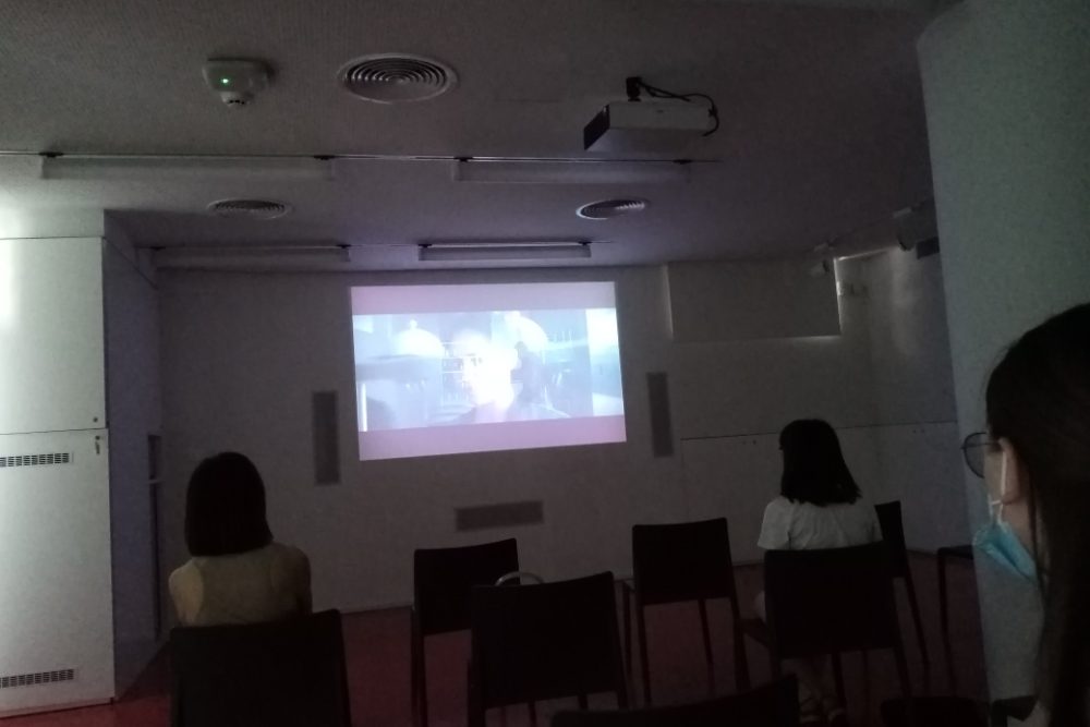 pragmatopoiithike i proboli tis gallikis tainias seuls 2021 07 14 1