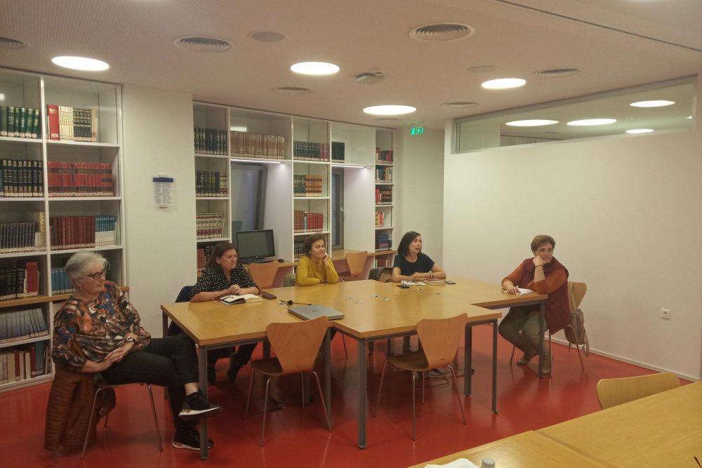 pragmatopoiithike i synantisi tis leschis anagnosis enilikon 2022 10 24 1