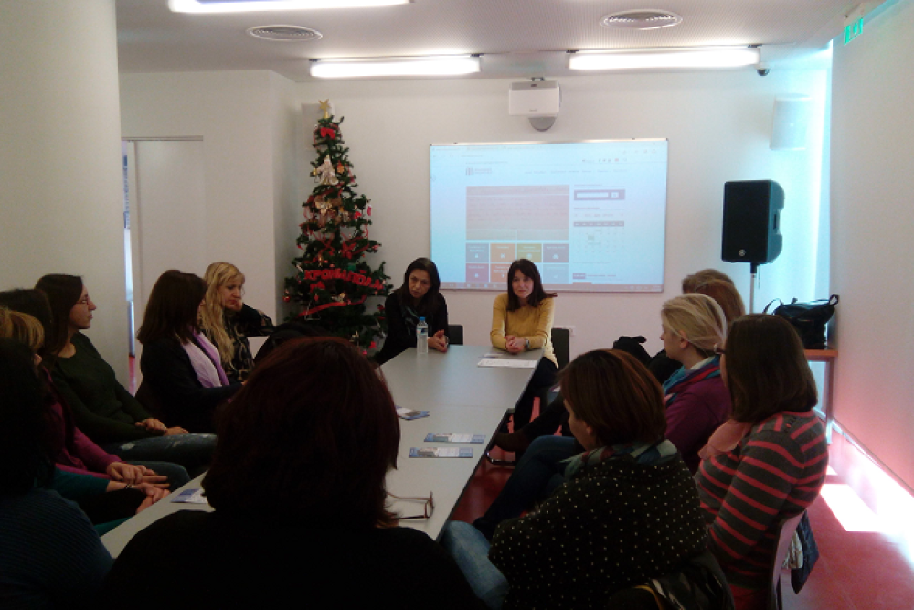 synedriasi ton proistamenon ton nipiagogeion tis periochis 2016 12 08 1