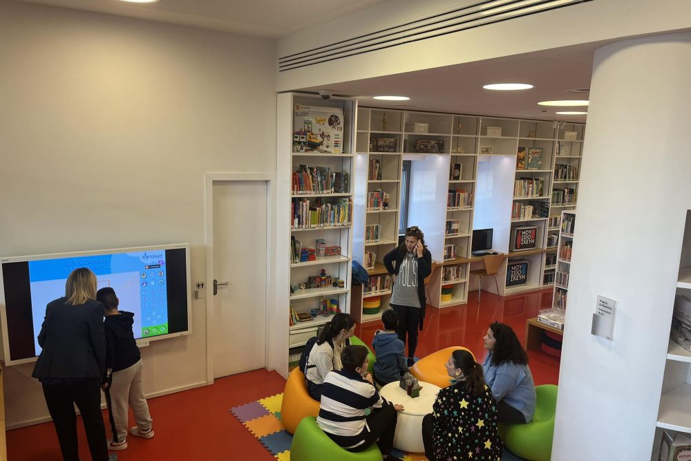 visit of the special primary school to the library 2