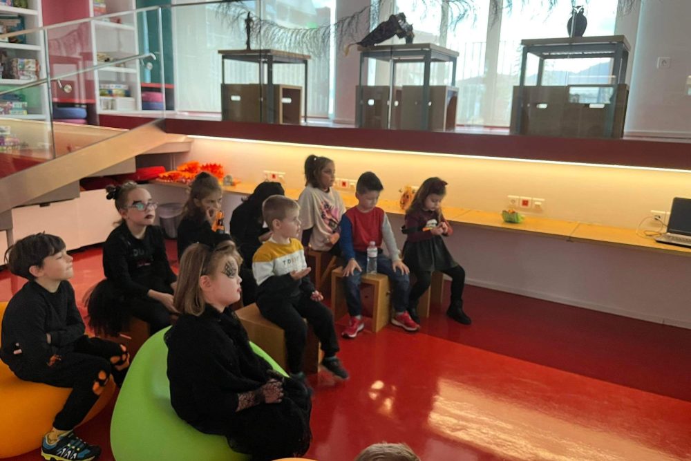 halloween party at the library 4