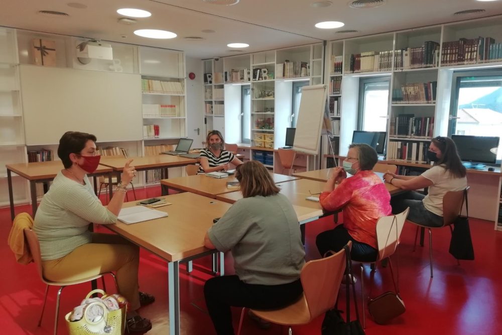 synantisi tis leschis anagnosis enilikon 2021 06 04 1