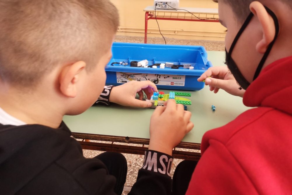 ergastirio rompotikis me to dimotiko scholeio asprokklisias 2023 01 20 1